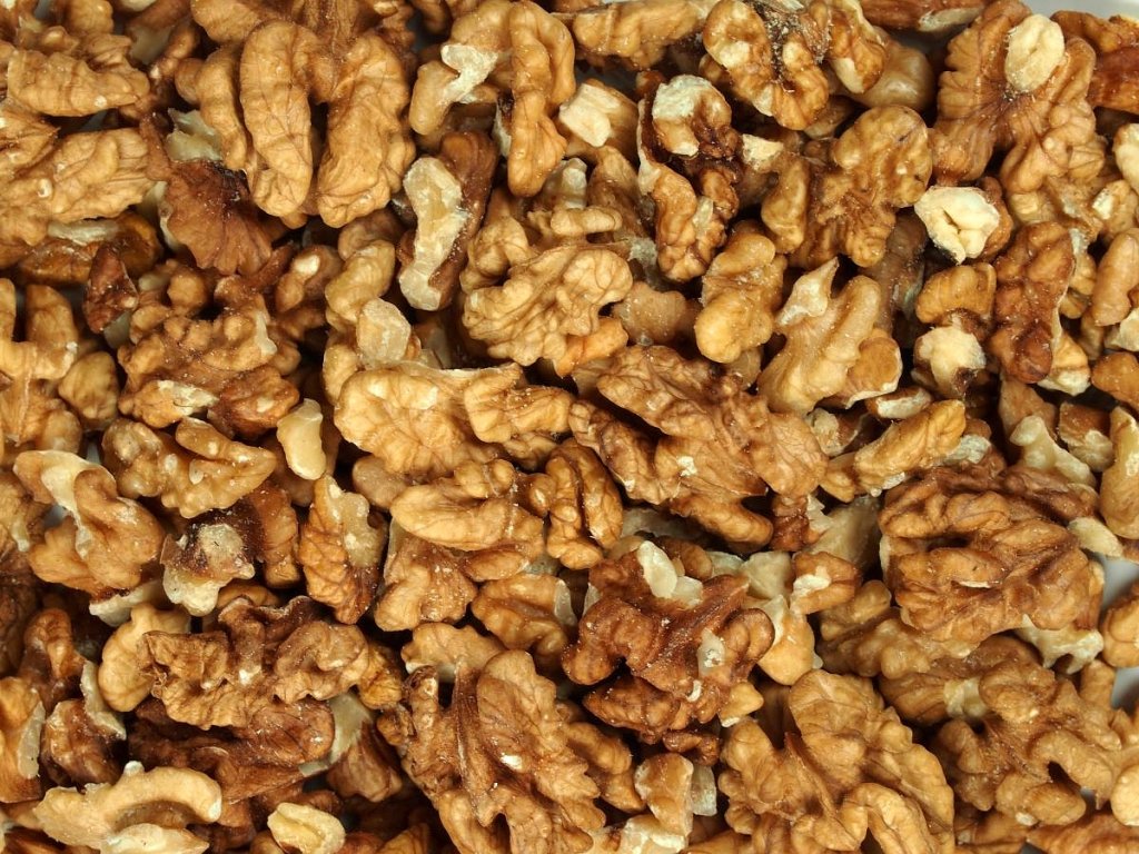 Vlašské ořechy loupané cena kg